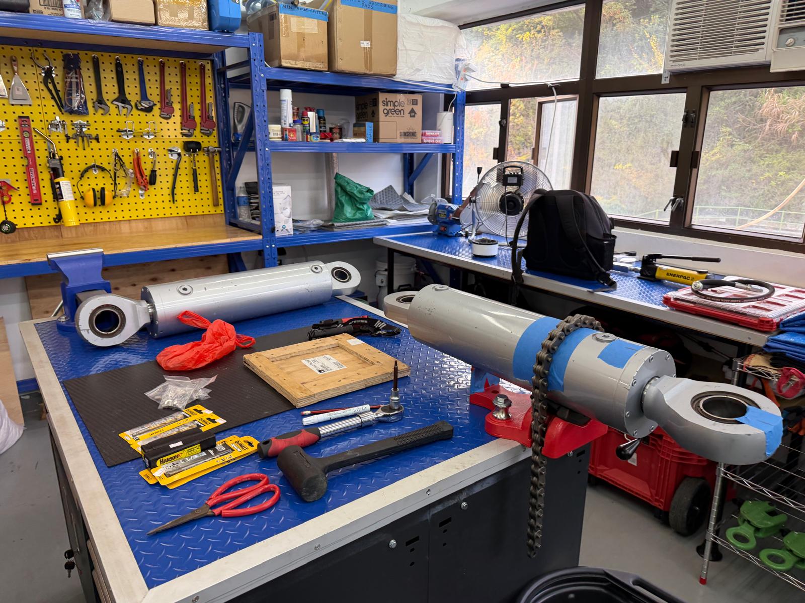 Stabiliser cylinder